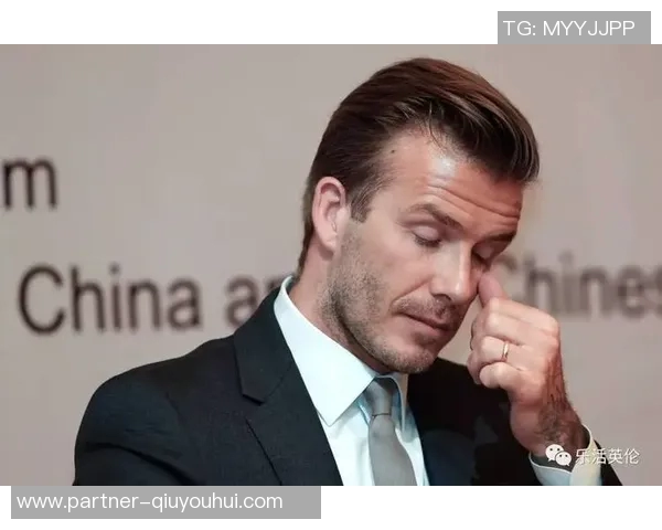 足球明星小贝亲临日本进行训练活动引发球迷热烈追捧与期待